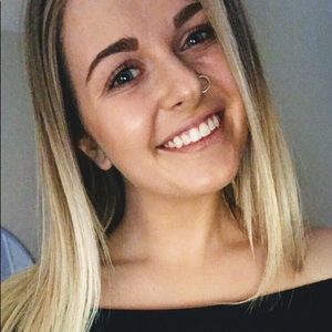 Meet your Posher, Rebecca